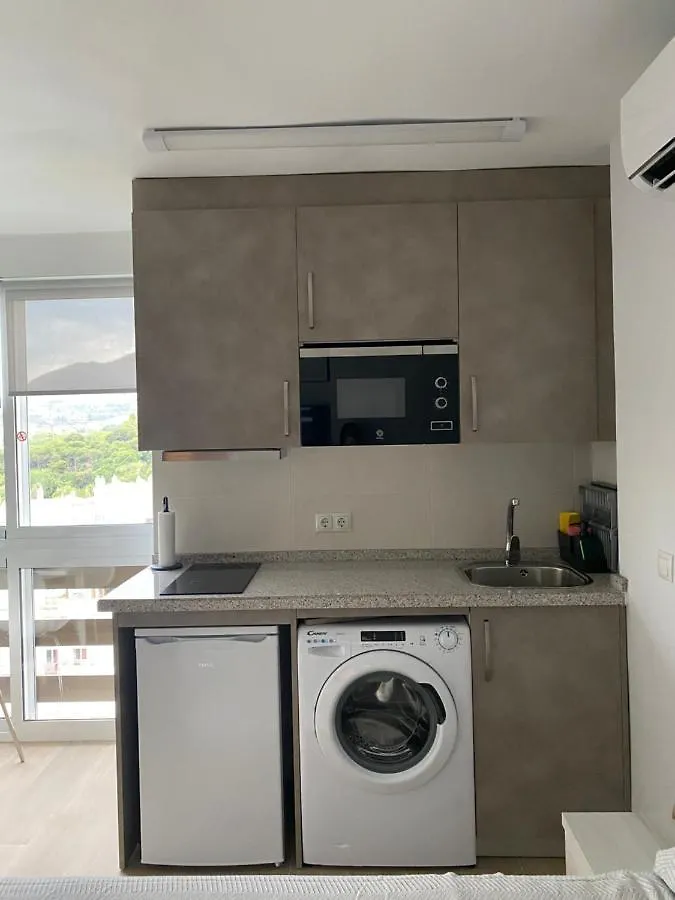 Apartamentos Naciones Playa, Los Molinillos 베날마데나코스타 0*,
