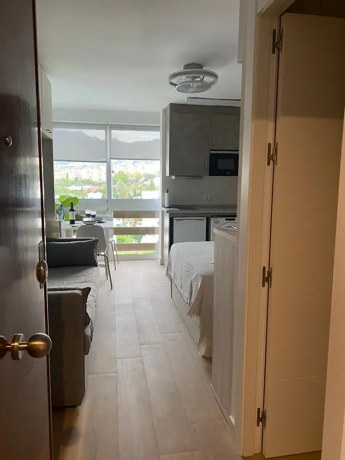 Apartamentos Naciones Playa, Los Molinillos 베날마데나코스타 아파트